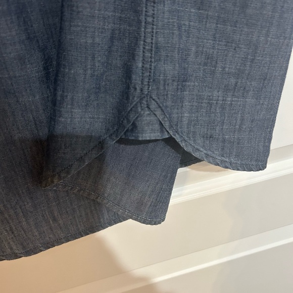 Great condition!! Fossil lightweight denim dress. Size XS. - Picture 5 of 6